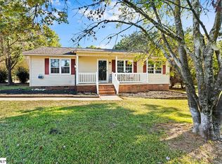 1307 Morgan Rd, Hodges, SC 29653