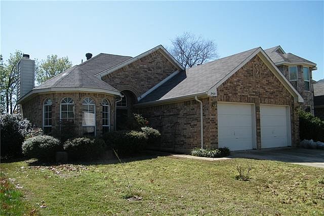 1st image of 2421 Creekhaven Dr