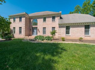 1129 Oakmont Dr, Lancaster, PA 17601