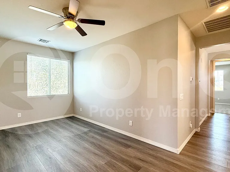 3749 E Stiles Ln — Photo 8
