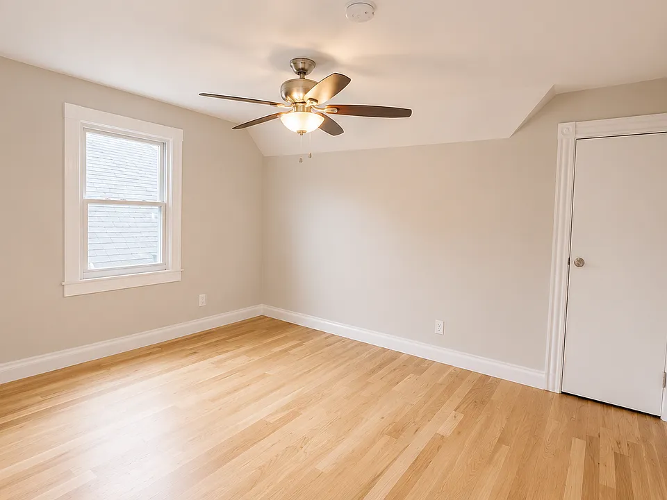 17 Elliott St #3