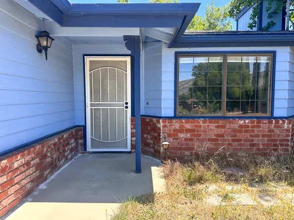21200 Mission St, Tehachapi, CA 93561