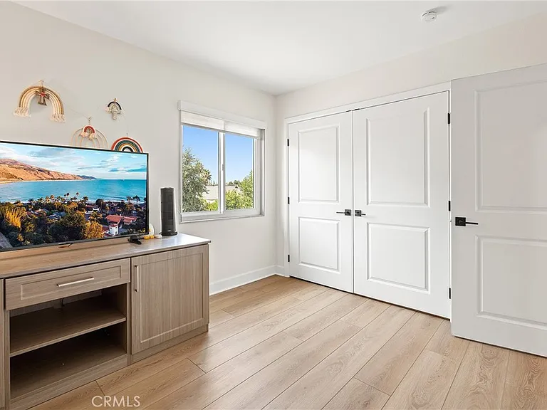 24701 Nympha Dr — Photo 58