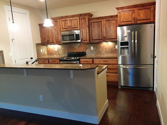 2nd image of 5850 Dripping Rock Ln Unit C201