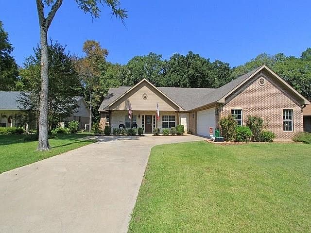 1st image of 219 Cedarwood Dr