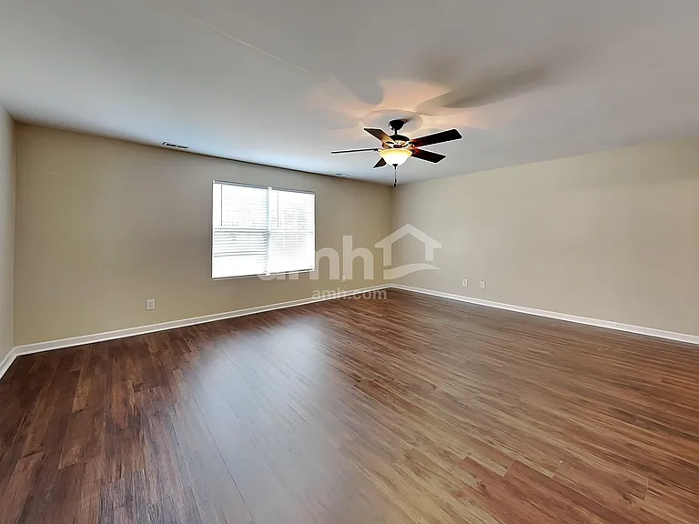2716 Leesa Ann Ln — Photo 9