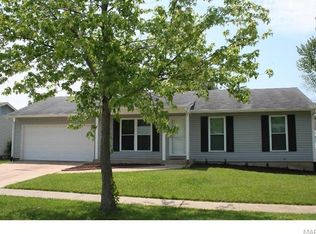1346 Manuka Dr, O'Fallon, MO
