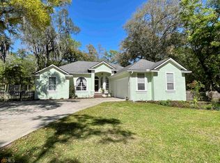 19 Ravine Ct, Woodbine, GA 31569