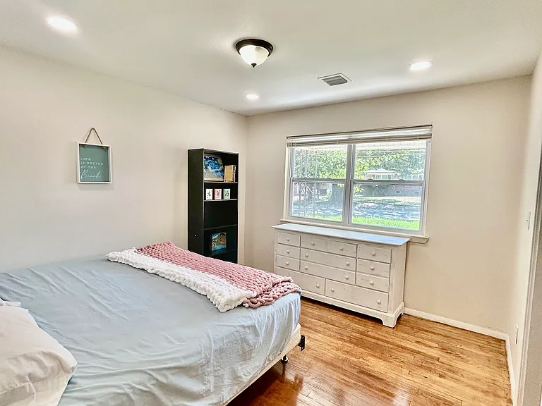 756 Boxwood Dr — Photo 10