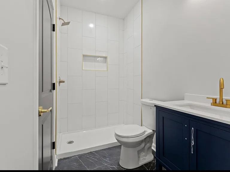 841 Georgetown St — Photo 5