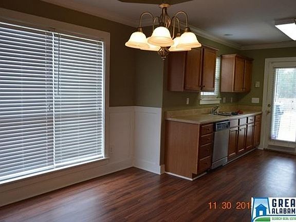 3rd image of 219 Saratoga Ln
