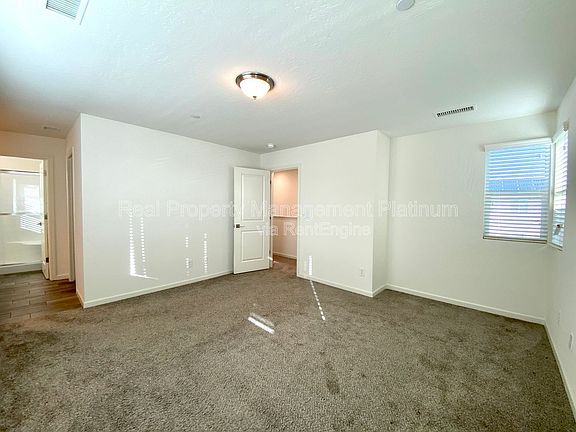 4th image of 730 N Bliss Ln