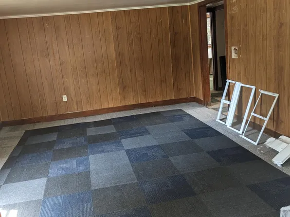 1 College Aly #1, Ligonier, PA 15658