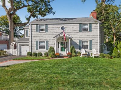 53 Eakins Road, Manhasset, NY, 11030