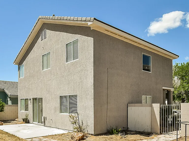 3940 Camryn Holly St — Photo 16