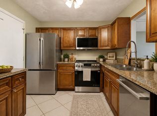 408 NW 68th Ave APT 405, Plantation, FL 33317