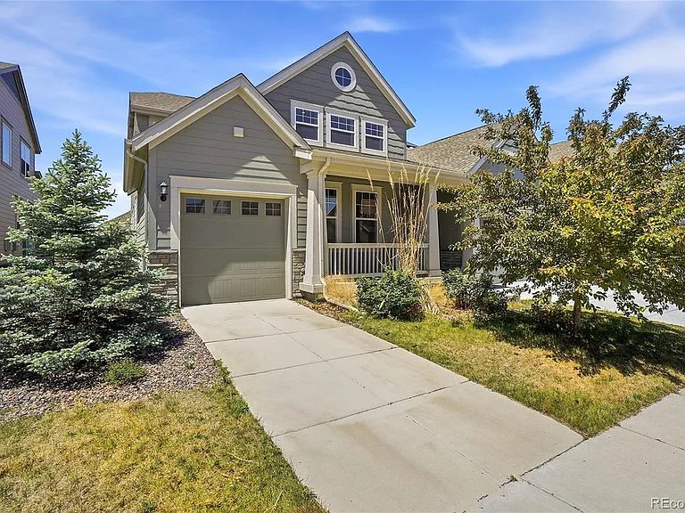 901 Sandstone Cir — Photo 3