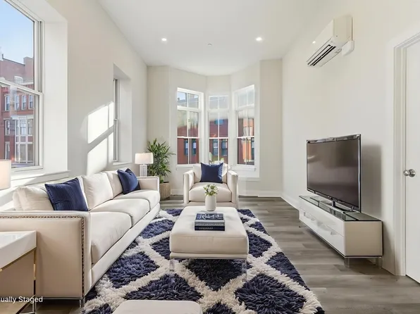 19-25 Essex St, Haverhill, MA