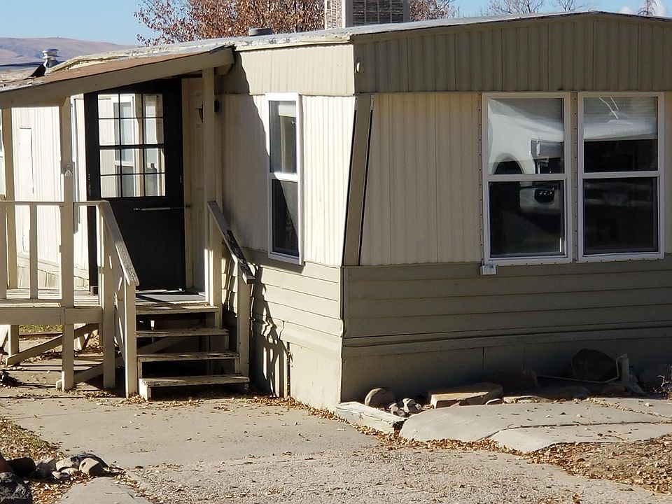 1st image of 2210 Crockett Dr