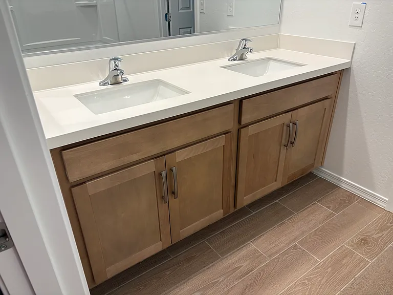 675 W Riparian Dr — Photo 36
