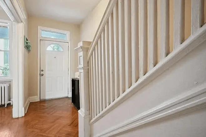 4003 8th St NW — Photo 2