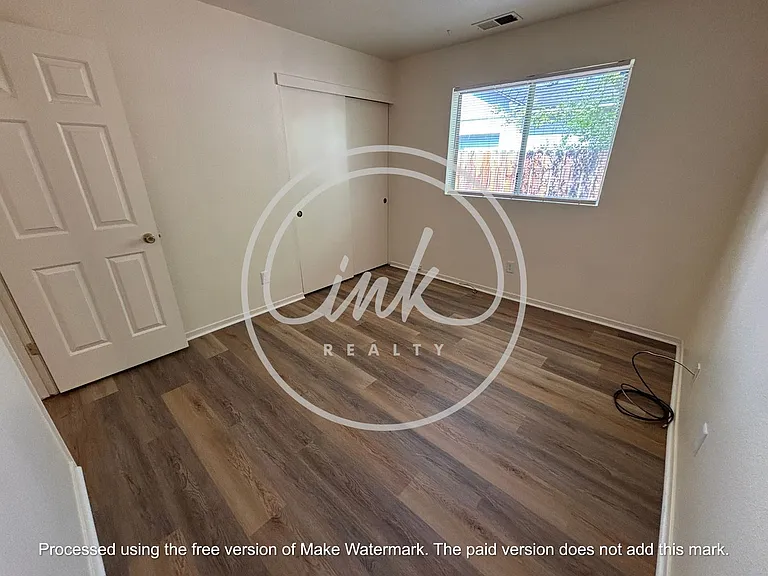 1294 Alicia Cir — Photo 17