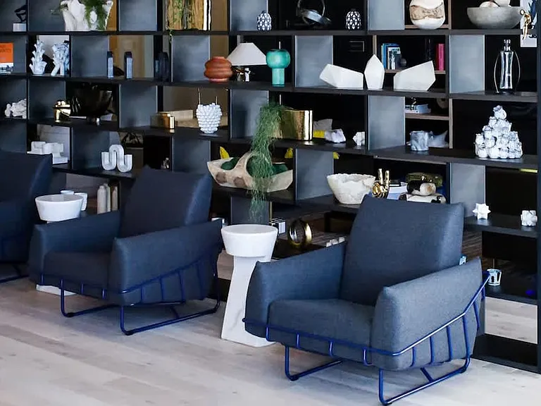 Building's Lounge