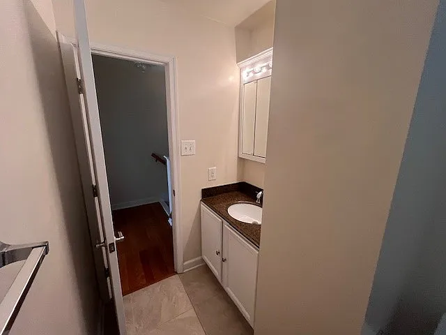 1823 Charles Ct — Photo 2