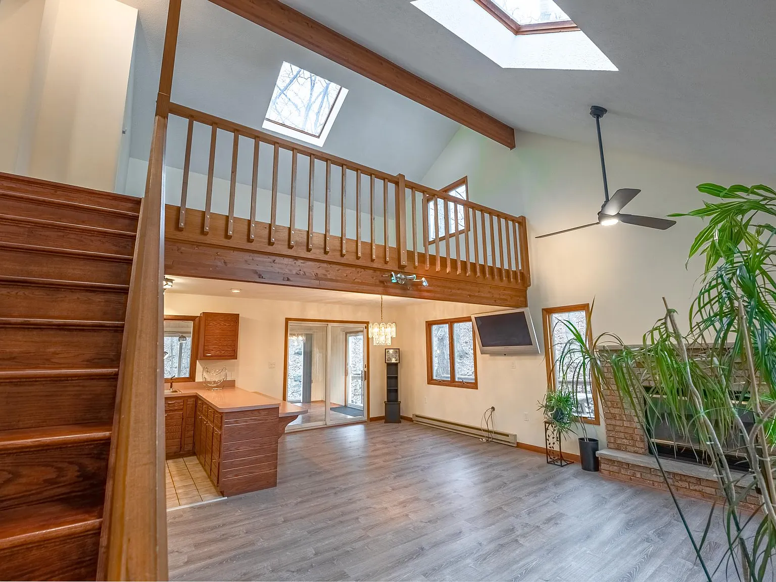 3 bed, 1704 sqft, $2,050 — Photo 3