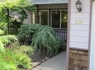 236 42nd St, Bellingham, WA 98229