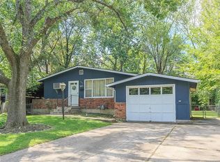 309 N Iowa St, Olathe, KS 66061