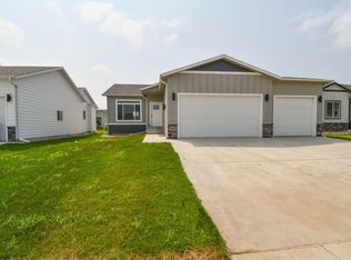 5509 S Dubuque Ave, Sioux Falls, SD 57108