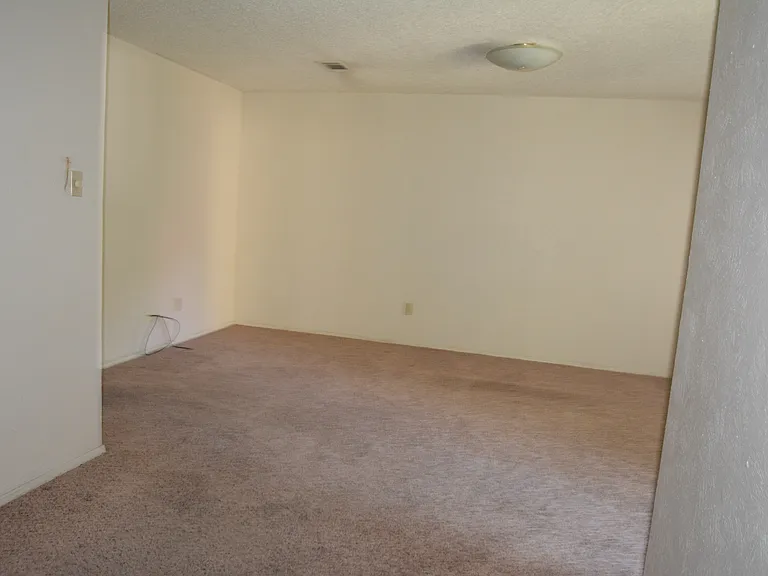 2242 Seville Ct #2242 — Photo 9