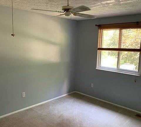 2nd image of 503 Crestwood Ct