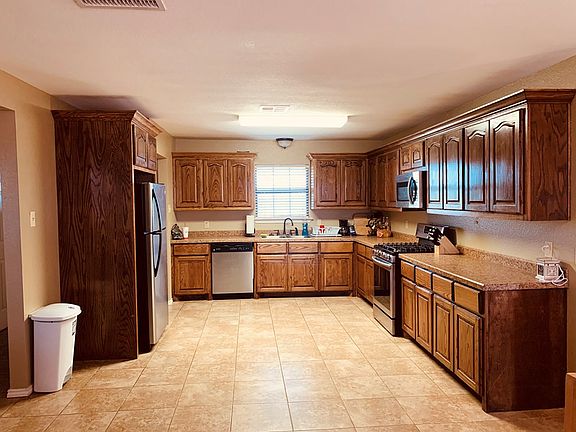 3rd image of 2407 N County Road 1110