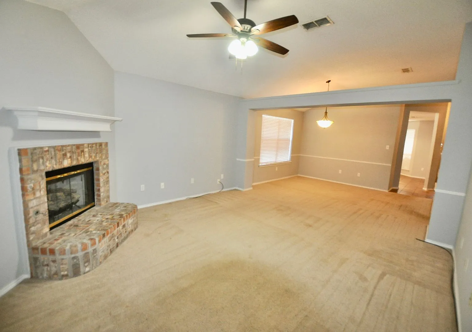 For Lease! Nice 3 -2-2 Brick Home In Briarwood. Great Location with Easy Access To I-20. — Photo 3