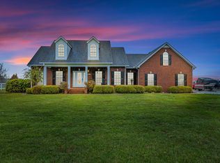 1237 Robinson Rd, Manchester, TN 37355