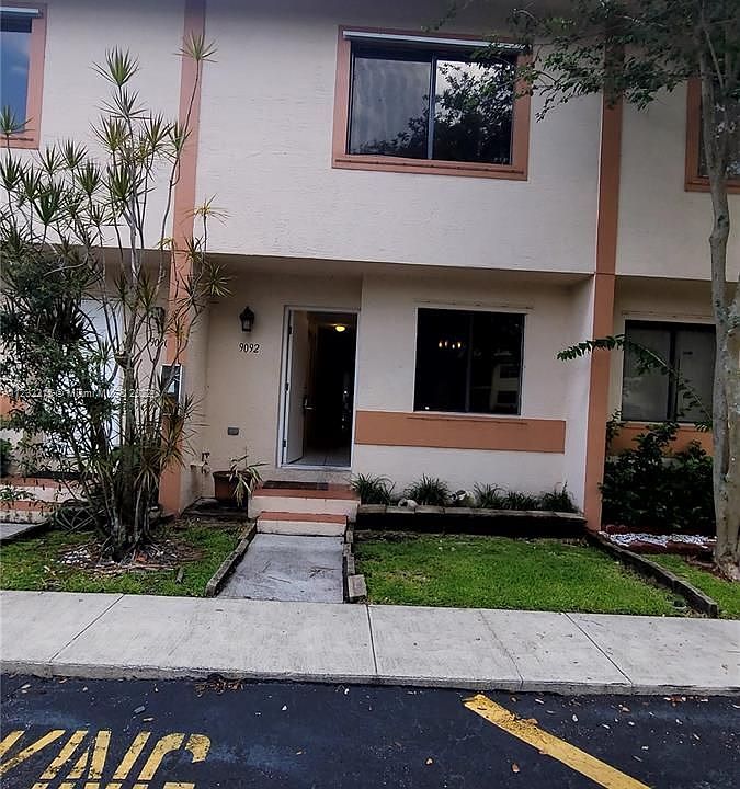 1st image of 9092 NW 40th St #4