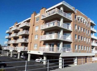 780 W Broadway #2H, Long Beach, NY 11561