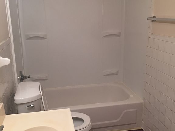 5th image of 1507 E Washington St #10555977