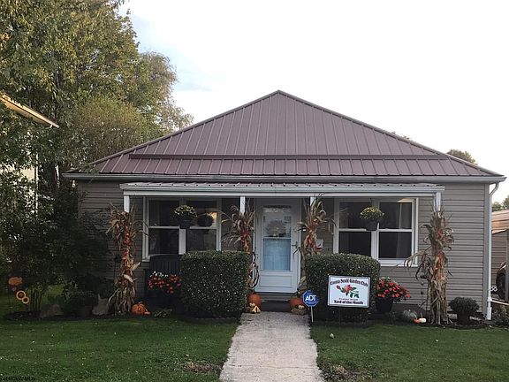 3rd image of 336 Graham St