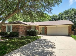 8244 Mark Ln, Watauga, TX 76148