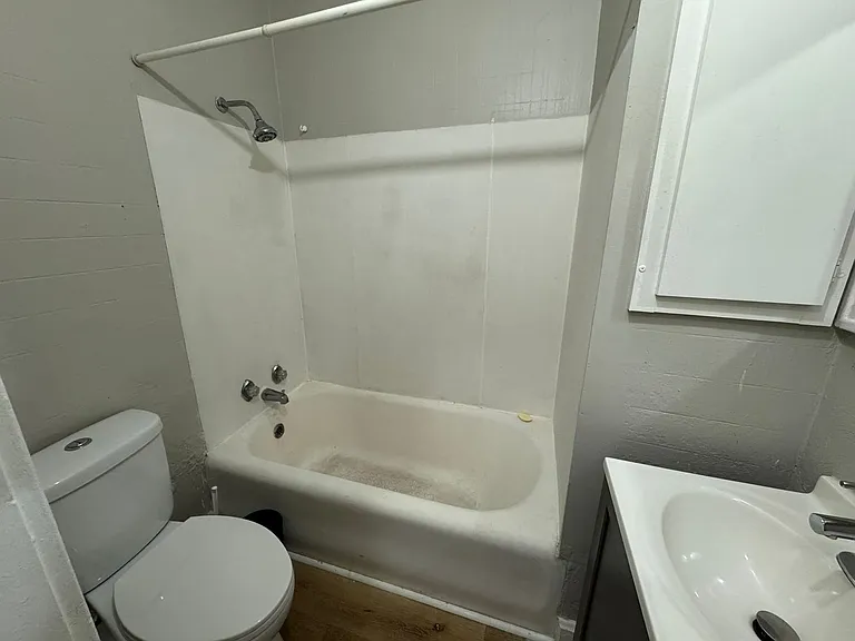 316 N Noyes Blvd — Photo 4