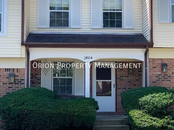 2404 S Burberry Ln, Bloomington, IN 47401