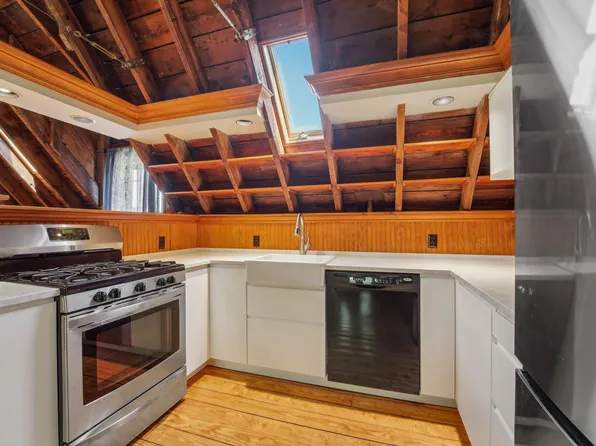 74 Sherman Place image 38 of 50