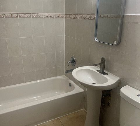 5th image of 2554 77th St #2