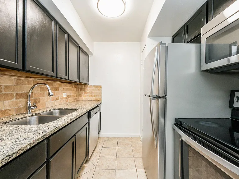 7510 Shadyvilla Ln #17 — Photo 4