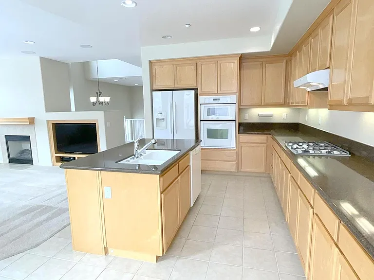 6319 Byron Ln — Photo 17