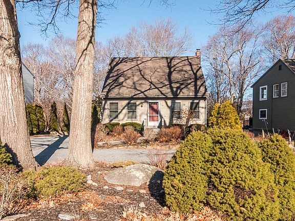 2nd image of 49 Jerdens Ln