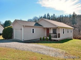 964 Brickyard Rd, Horse Shoe, NC 28742